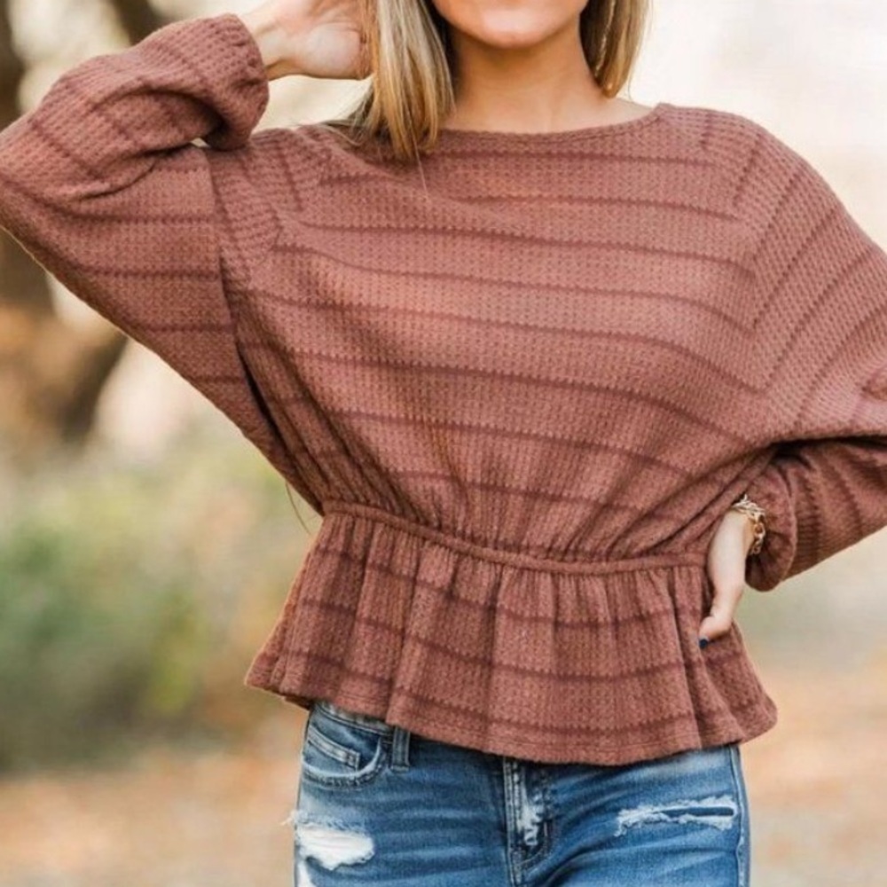 Buckle En Creme Striped Waffle Knit Peplum Top